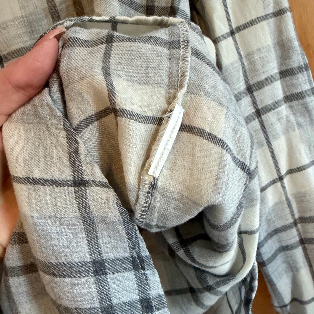 Calvin Klein Jeans Cream and Gray Flannel Shirt - Picture 7 of 7